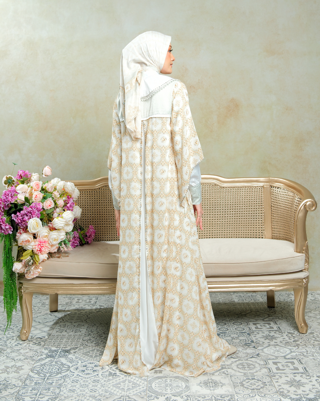 CALIRA DRESS - IVORY GLOW