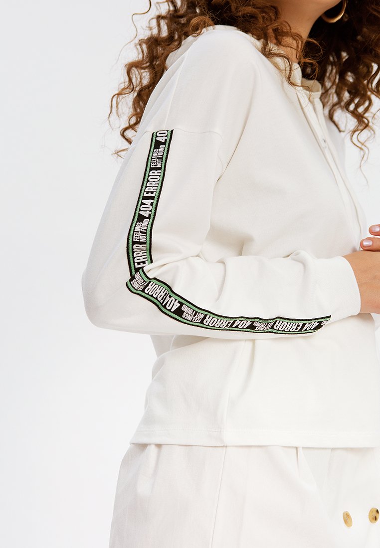 Hoodie with Side Stripe