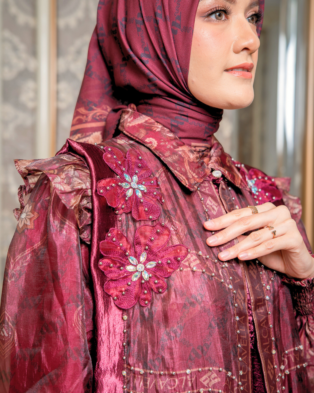 MAHEERA DRESS - MAROON