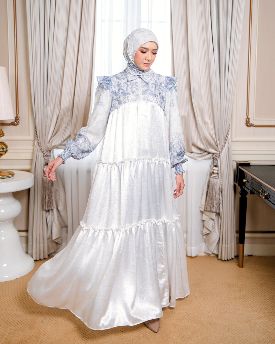 MAHEERA DRESS - WHITEBLUE