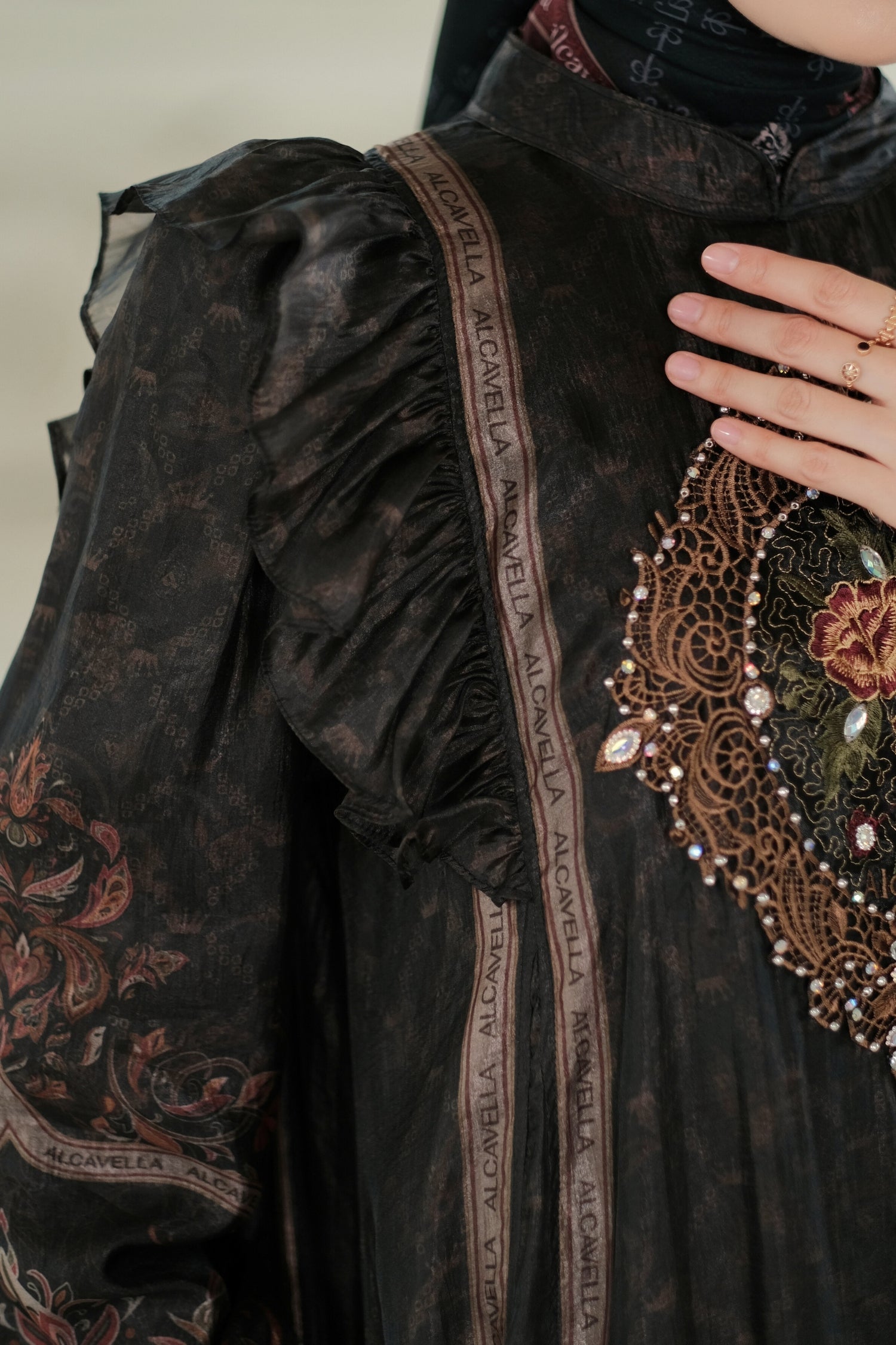 ELVARA DRESS - BLACK