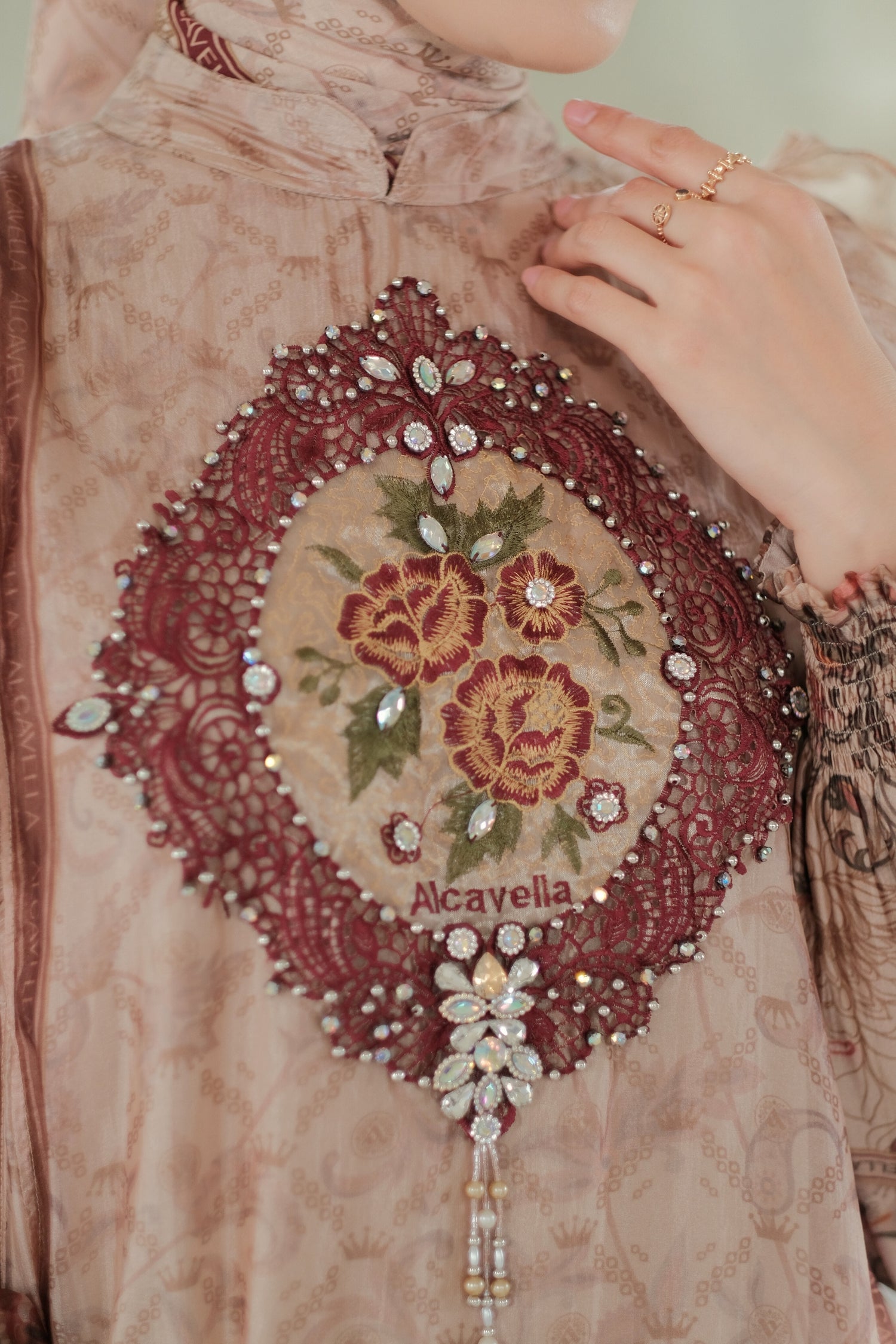 ELVARA DRESS - SOFT SAND